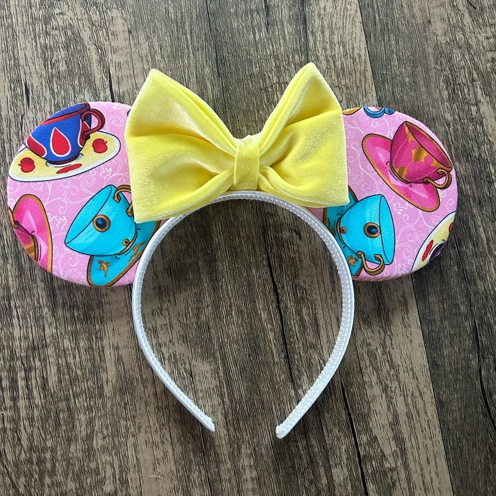 Alice in Wonderland Teacups Minnie Ears - Picture 1 of 3